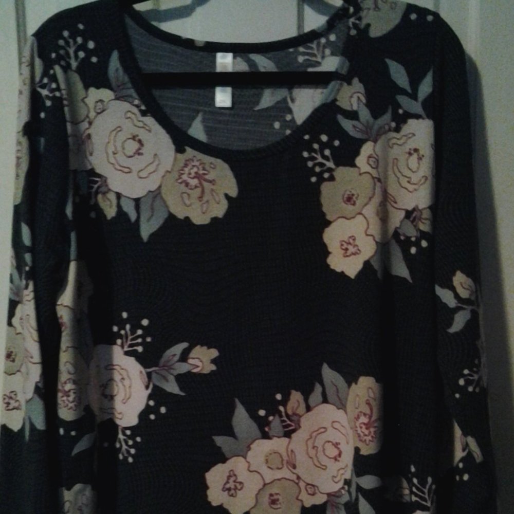 LuLaRoe Lynnae Size 2XL .. NWOT!
